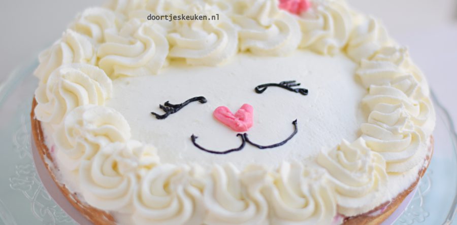 Paasvlaai met frambozenbavarois