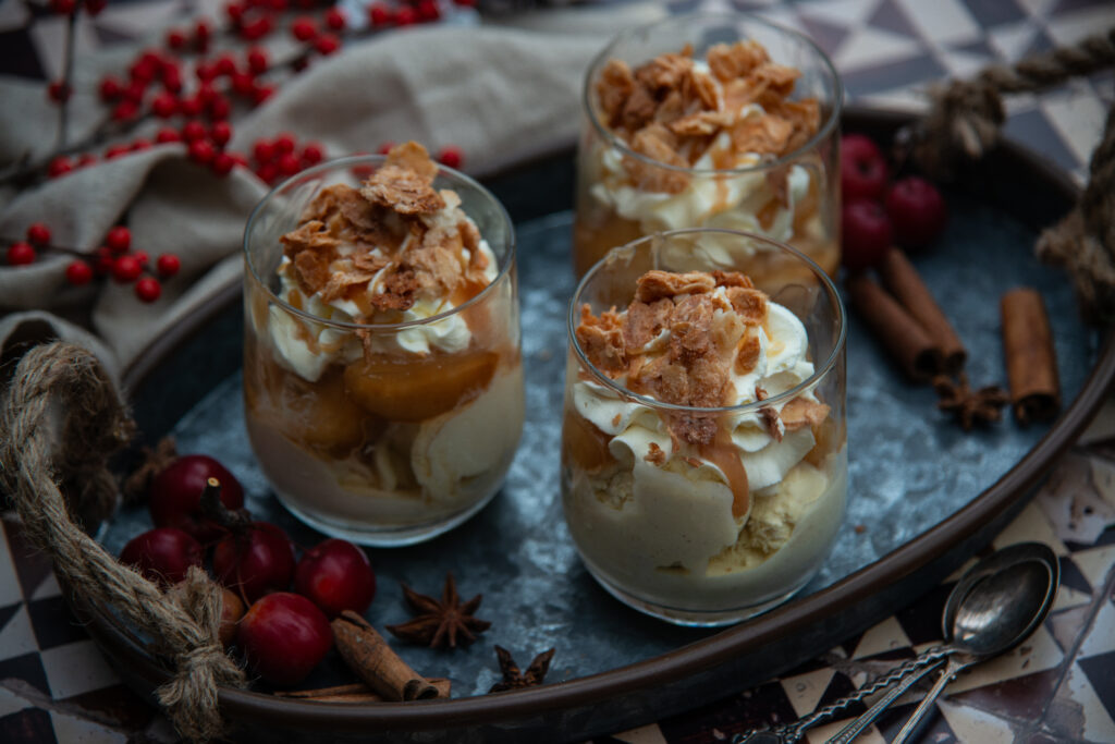 Vanille ijs met stoofappeltjes