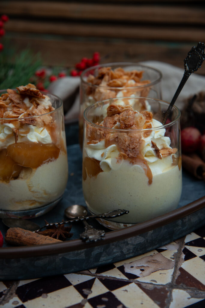 Vanille ijs met stoofappeltjes