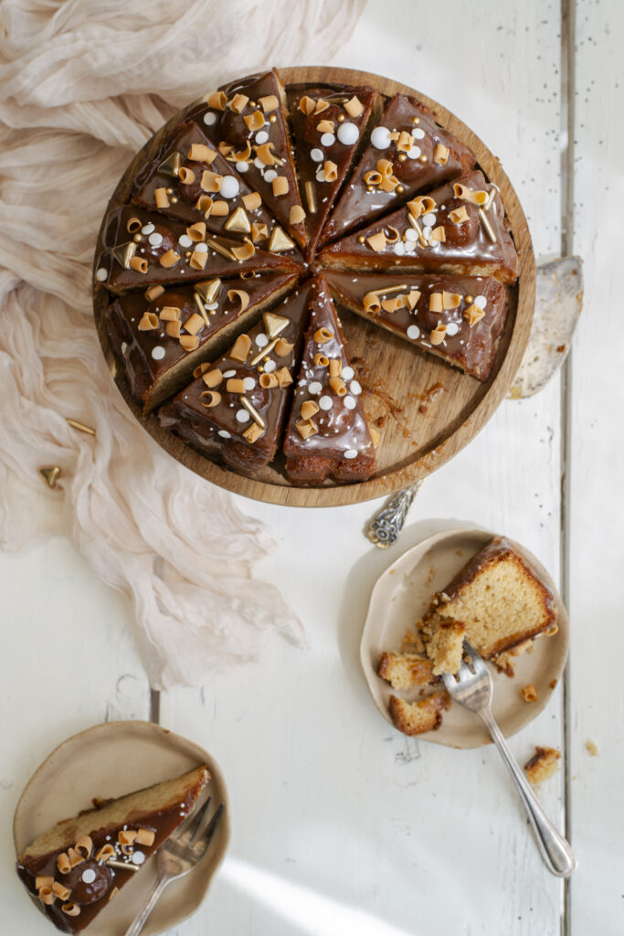 Sticky karamelcake