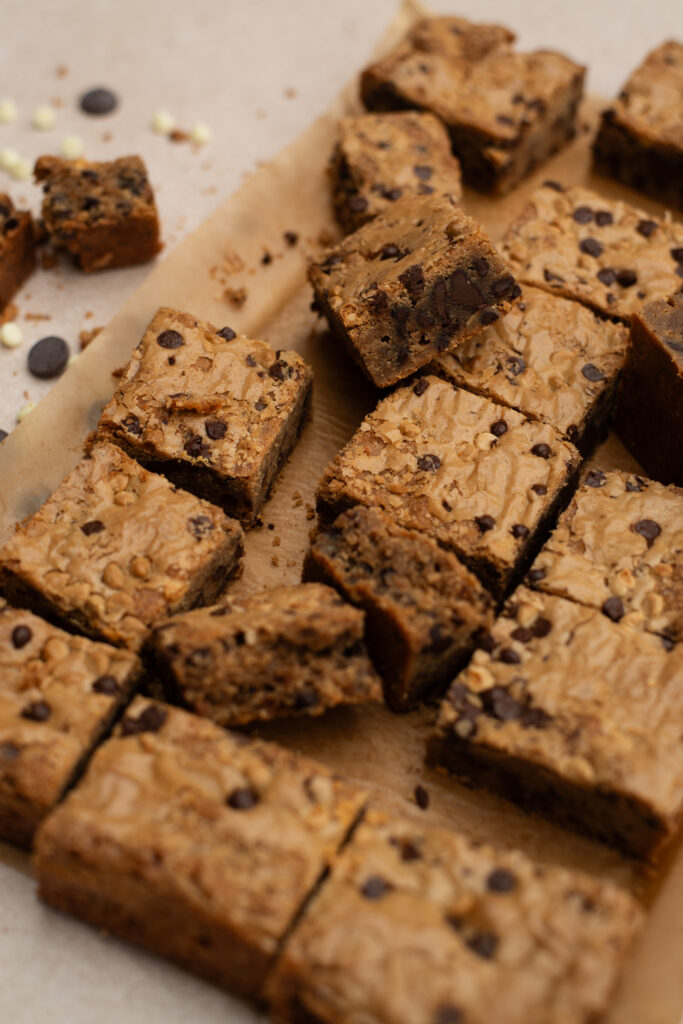 Chocolate chip blondies