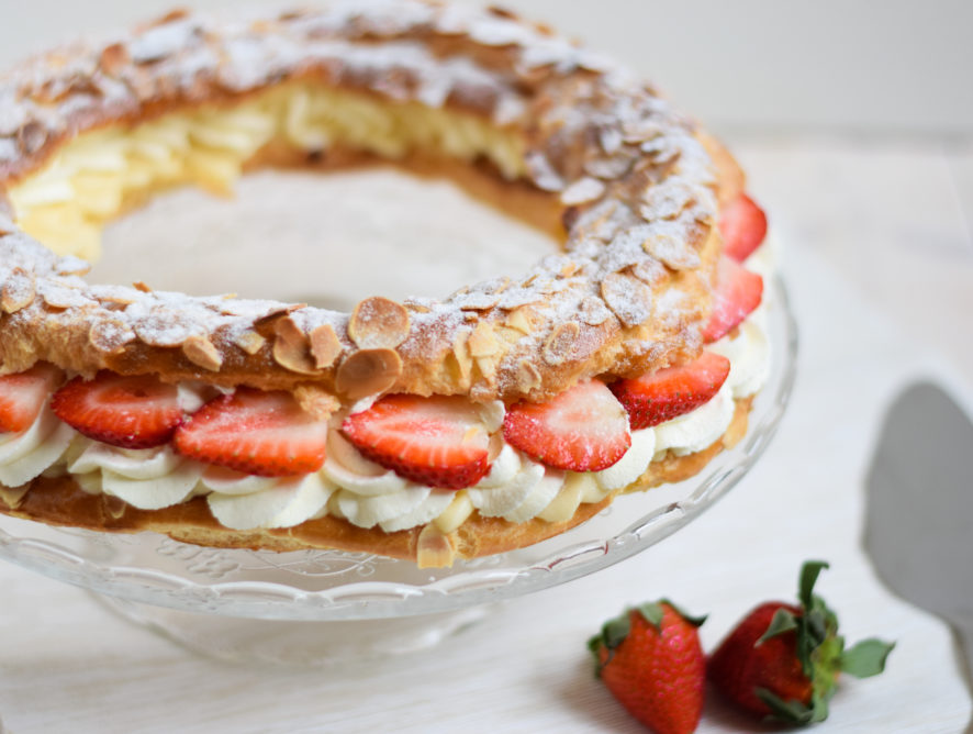 Paris brest met verse aardbeien