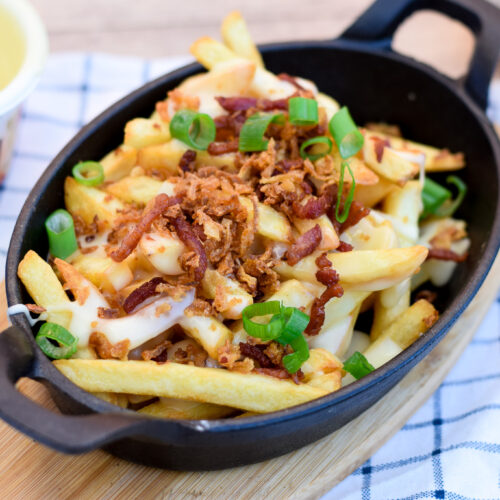 Loaded fries kaasfondue