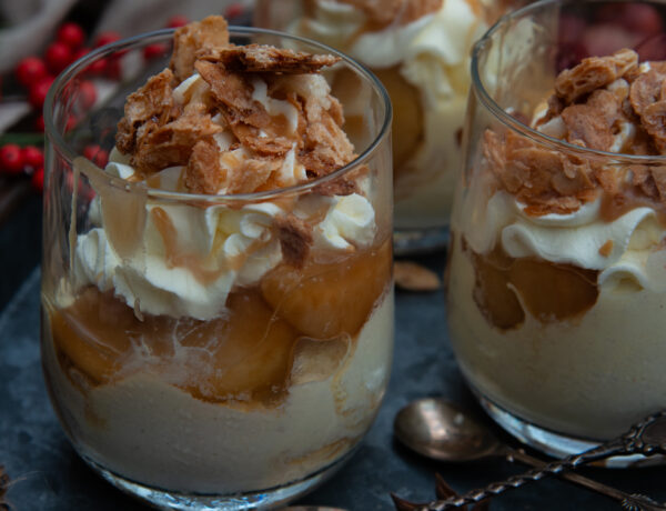 Vanille ijs met stoofappeltjes